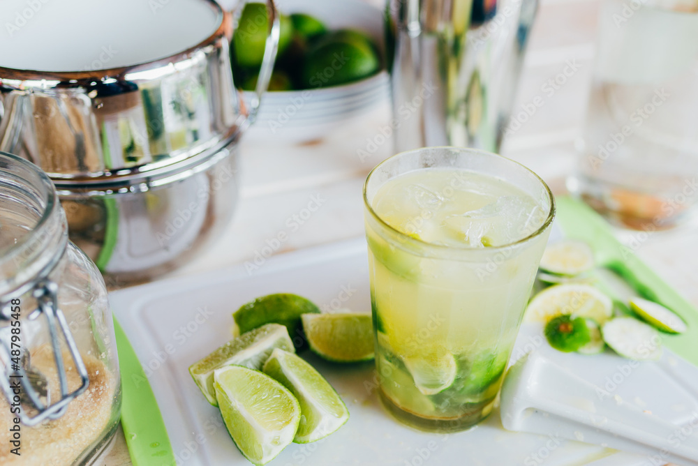 Caipirinha / caipivodka / caipiroska em copo americano / copo lagoinha Caipirinha / caipivodka / caipiroska em copo americano / copo lagoinha