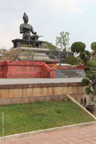 king ramkhamhaeng monument in sukhothai (thailand) 
