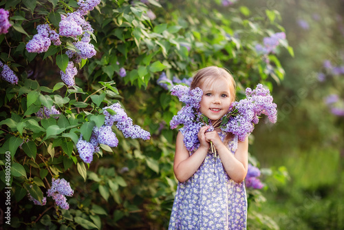 girl, may, spring, lilac blooms