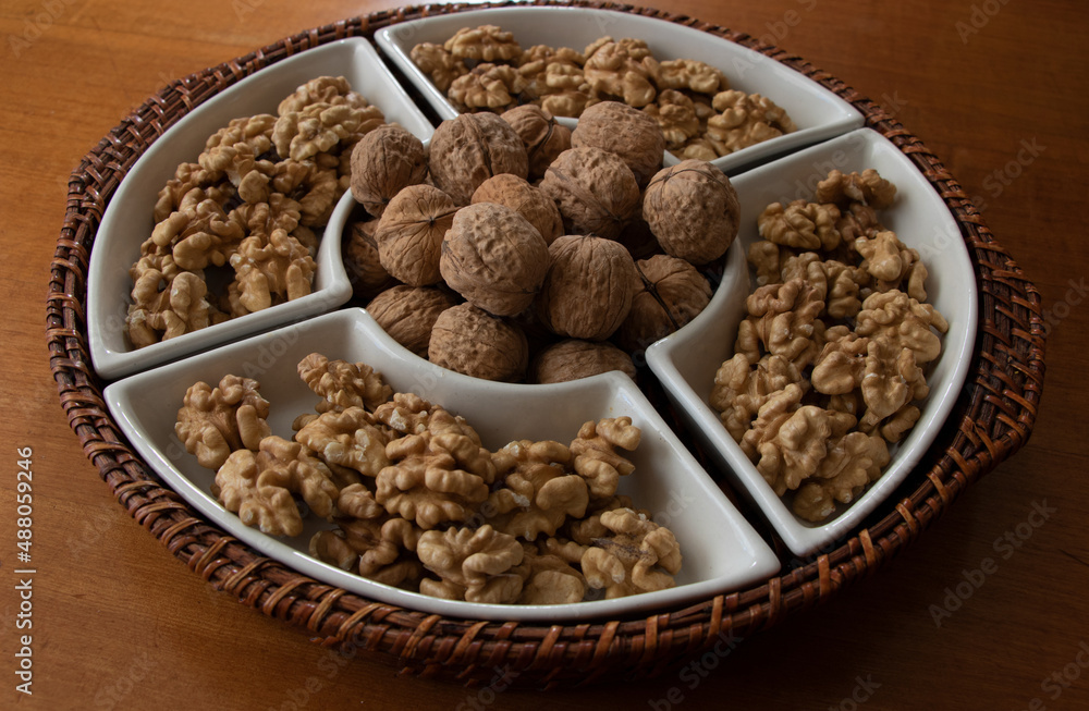 Tray of butterfly nuts for meetings Tray of butterfly nuts for meetings