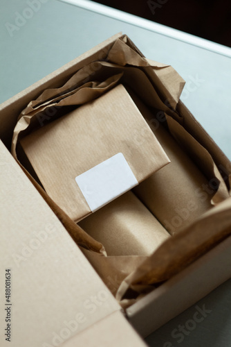 Obraz na płótnie Craft paper packaging. Eco friendly, zero waste, recycling mockup. w salonie