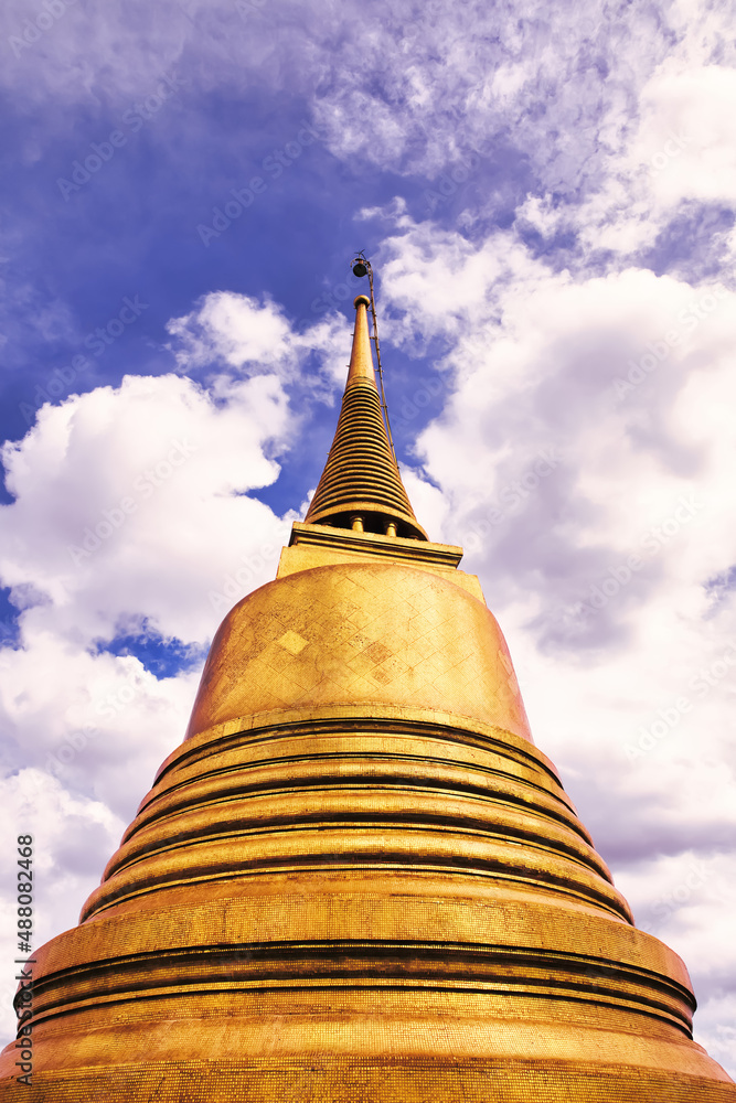 Chedi Phu Khao Thong is a beautiful and devout Buddhist pagoda located high in the center of Bangkok popular with tourists.