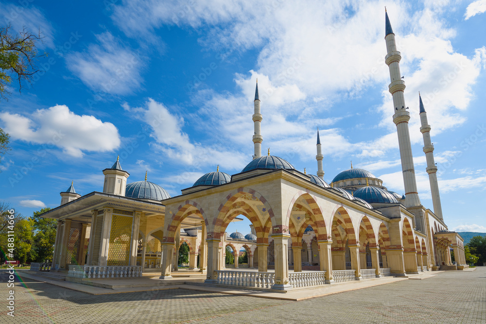 Tashu-Hadji Mosque on a sunny September day. Gudermes, Chechen Republic