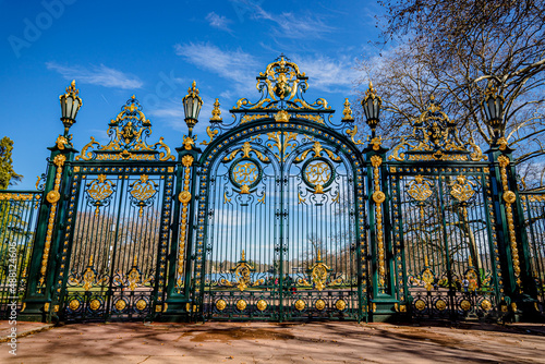 Bild auf Leinwand La grande porte du parc de la tête d'or de Lyon