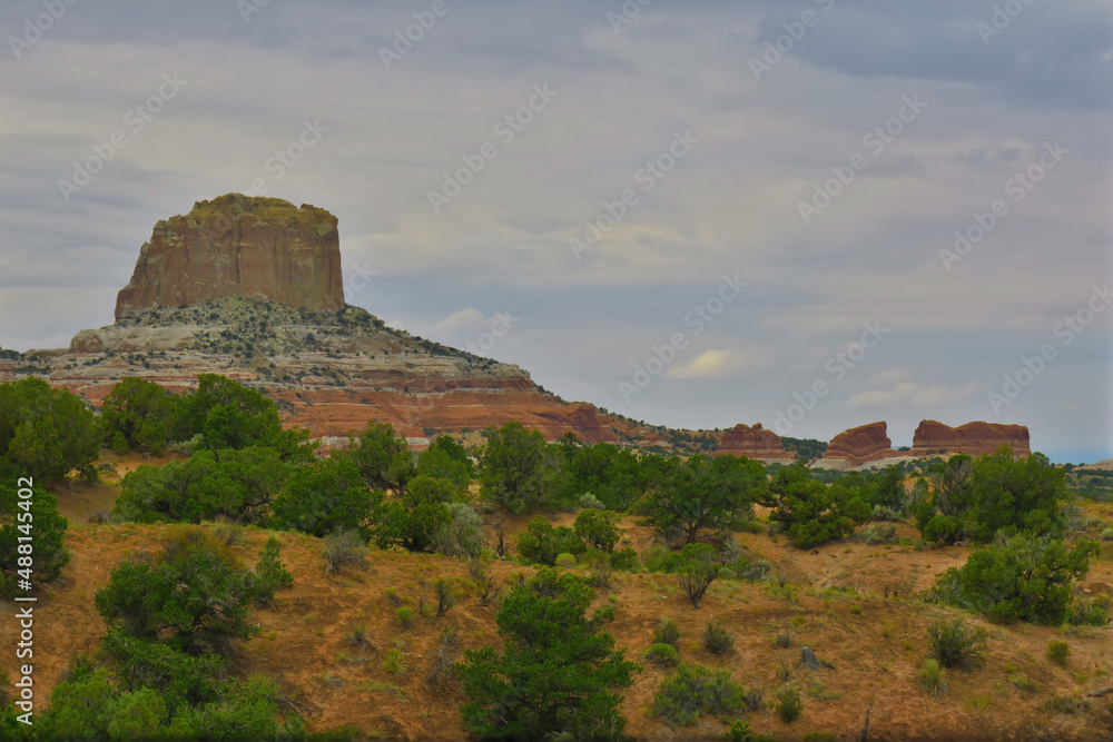 Monument Valley, Arizona, Utah, USA, Sentinel Mesa, West Mitten Butte, East Mitten Butte Merrick Butte