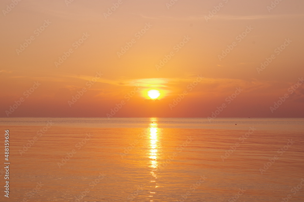 モルディブ　ディフューシ島の夕日