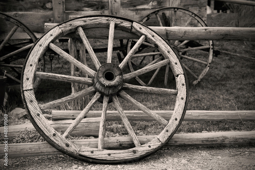 Tableau sur toile Vintage cartwheel in sepia tones.
