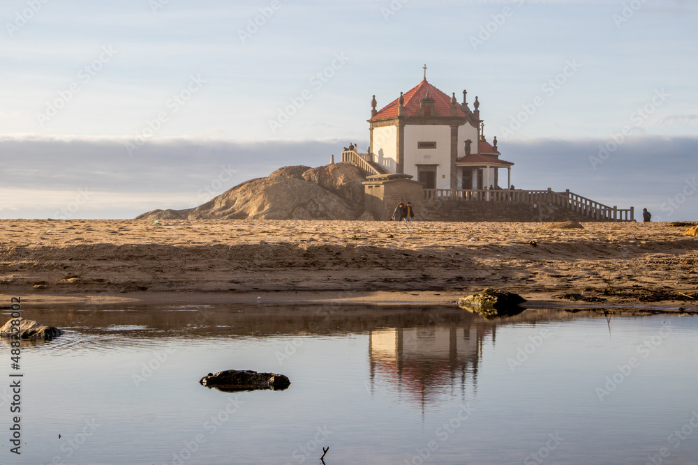Senhor da Pedra, Portugal