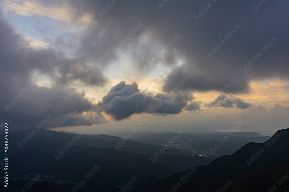 Obraz premium Beautiful sunset landscape around Shuangxi District area