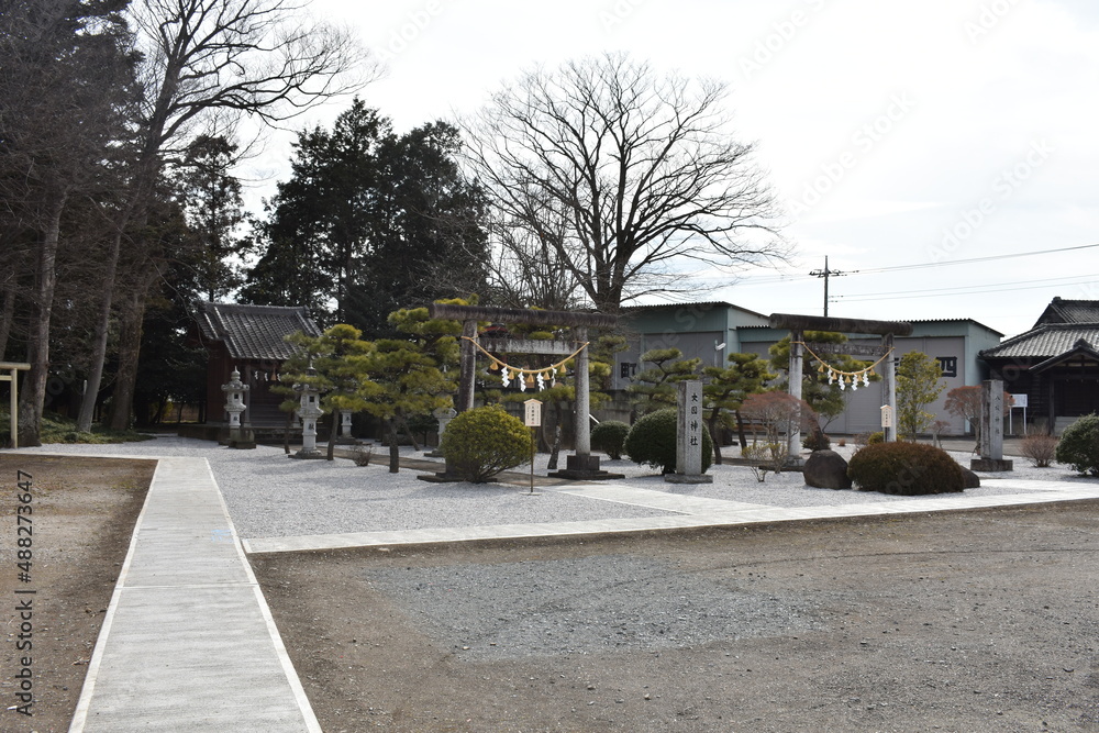 群馬の名所　命を紡ぐ絆を紡ぐ　諏訪神社上州藤岡鎮座　周辺の風景