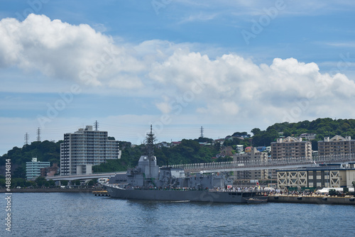 神奈川県 横須賀港と護衛艦 