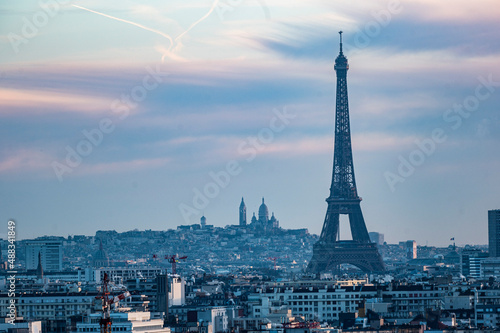 La tour Eiffel et le sacr   coeur    Paris