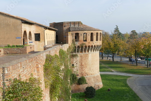 Obraz na plátně Sforza Castle in Imola, the circular tower along the raised patrol walkways