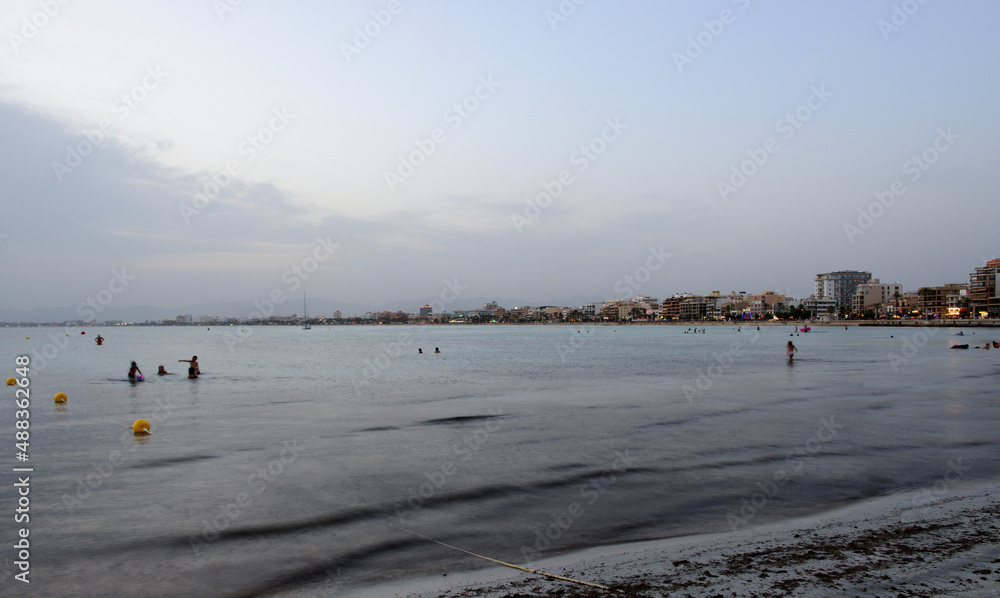 strand in el arenal, mallorca, spanien
strand in el arenal, mallorca, spanien