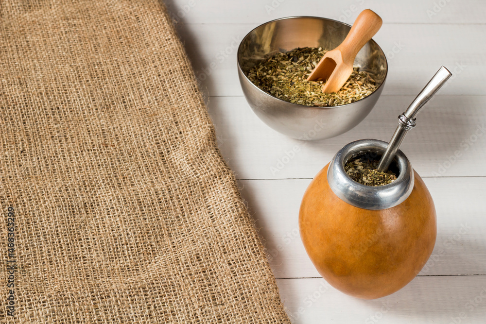 Fototapeta premium yerba mate drink