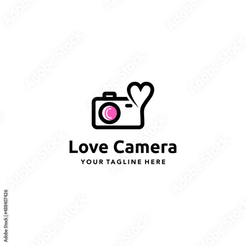 Love Camera illustration vector graphic logo design, Suitable for Creative Industry, photography, camerawork and any related business