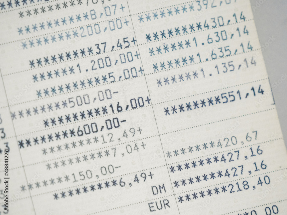 Verschiedene Einträge eines Sparbuches zur Zeit der Euro-Umstellung Verschiedene Einträge eines Sparbuches zur Zeit der Euro-Umstellung