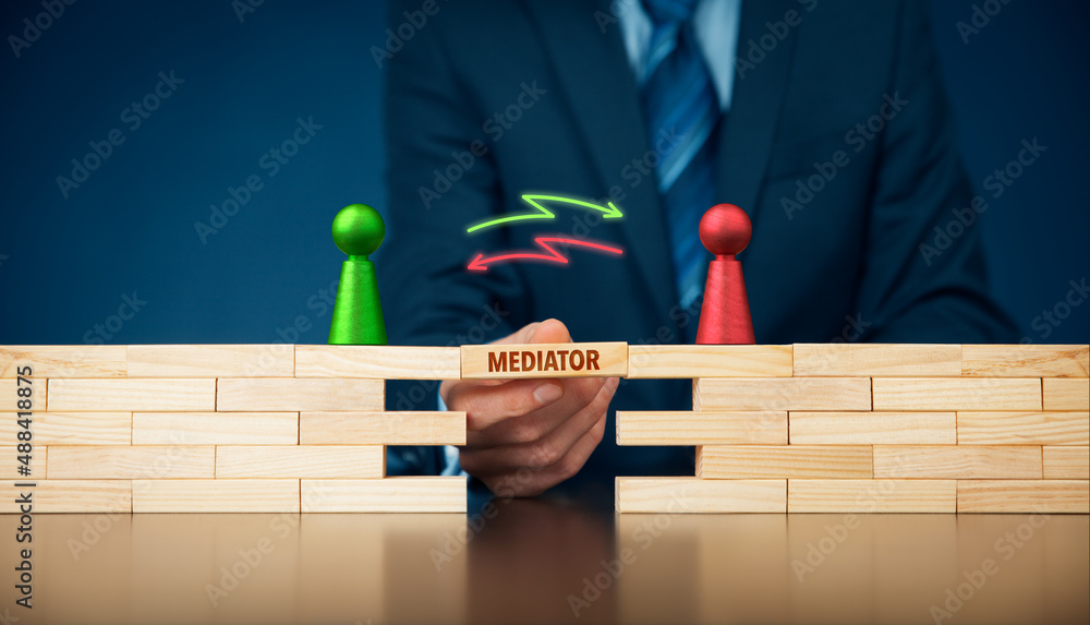 Αυτοκόλλητο Mediator helps to find solution for disputation and conflict