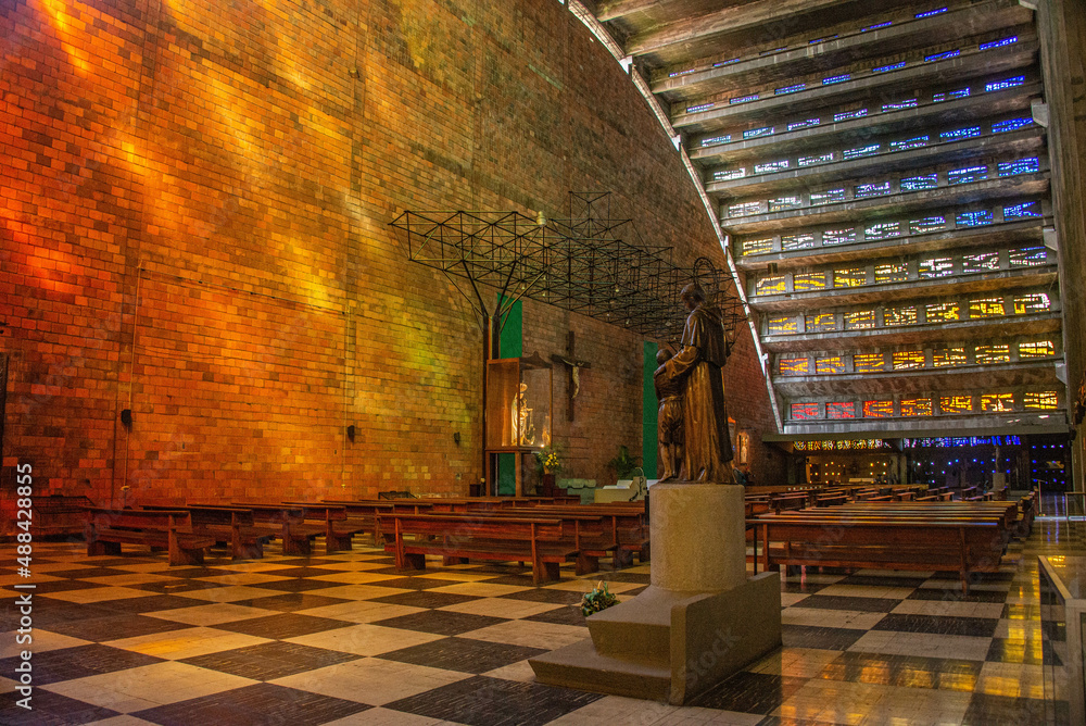 Φωτογραφία The colorful interior of the beautiful El Rosario Church, San Salvador, El Salva