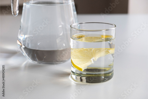Принти на полотні glass of water with lemon