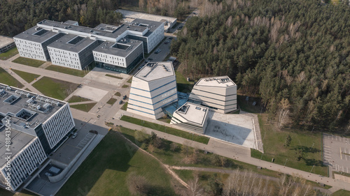 Advanced Medical Laboratories in Science Buildings Quarter