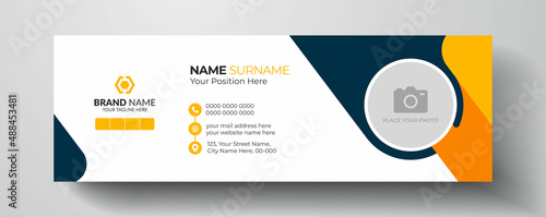 Modern and minimalist email signature template  |  Personal social media cover design