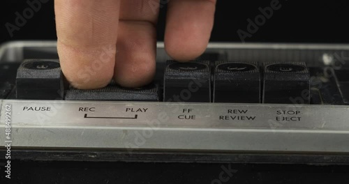 Tape recorder control, push the control buttons on the tape recorder with your finger. Finger presses successively: play, stop, rec, stop