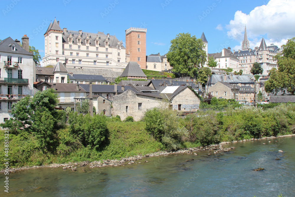 river gave and castle in pau (france) 
