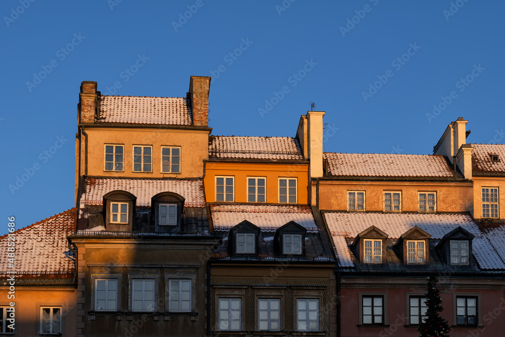 Fototapeta premium Historic Tenement Houses At Sunset in Old Town Of Warsaw In Poland