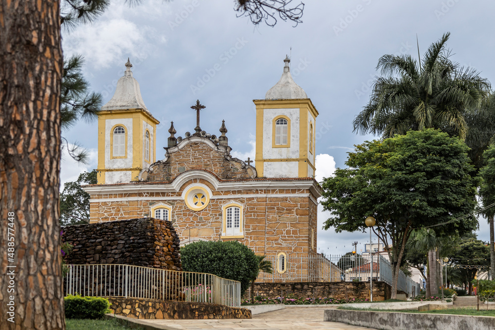 Carrancas, Minas Gerais, Brasil: Igreja Matriz de Carrancas Stock Photo ...