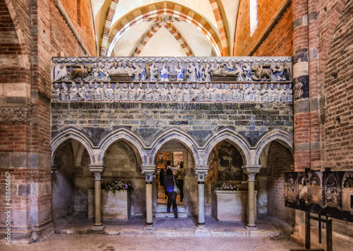 Vezzolano Abbey is an outstanding architectural complex of medieval Piedmont. Of particular interest is the arcade partition in the central nave of the basilica with reliefs of the 12th century.  