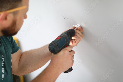 Wallpaper Mural Qualified foreman at work Torontodigital.ca