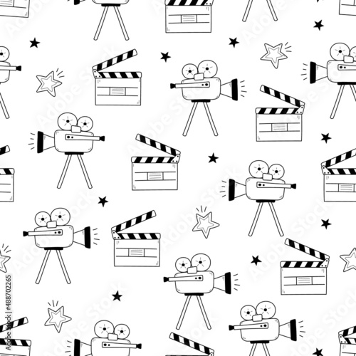 Movie, cinema vector pattern. Doodle hand drawn sketch style movie seamless pattern. Cinema elements for media production, festival, theater background. Vector illustration.