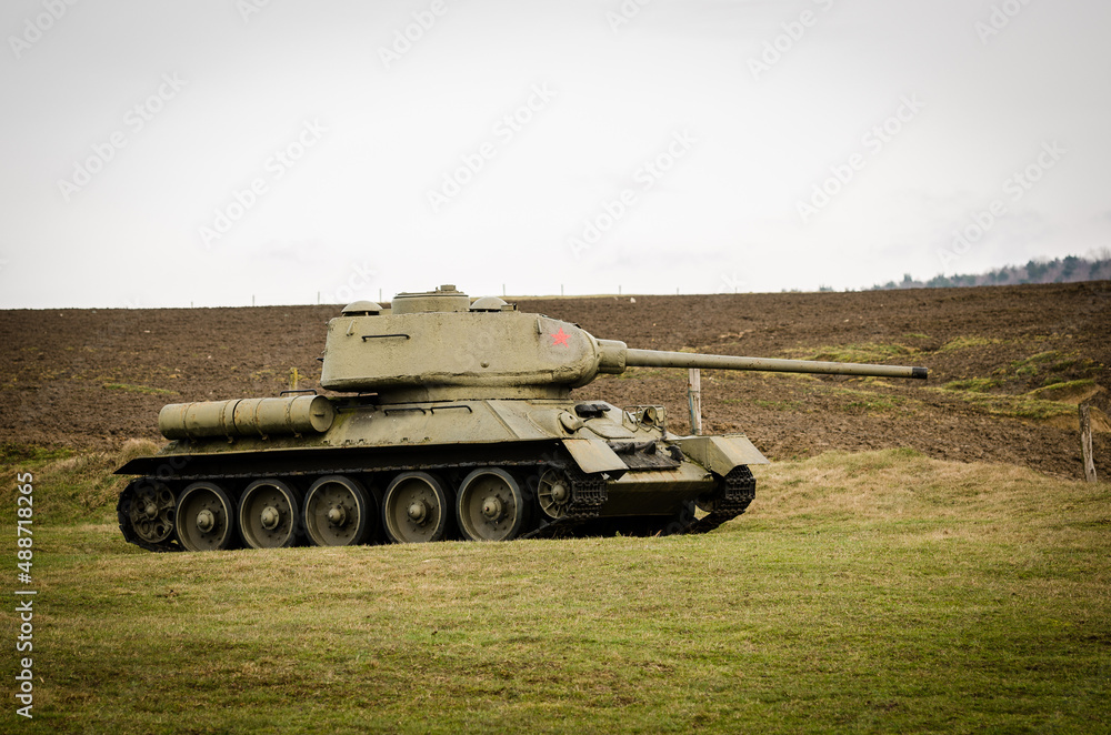 Fototapeta premium Russian tank