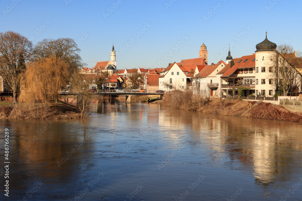 Naklejka premium Donauwörth; Altstadtpanorama an der Wörnitzmündung