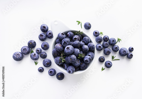Fresh blueberries in a bowl ready to eat