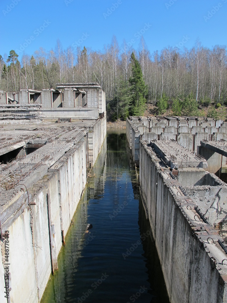 Fototapeta premium Flooded and abandoned soviet bunker