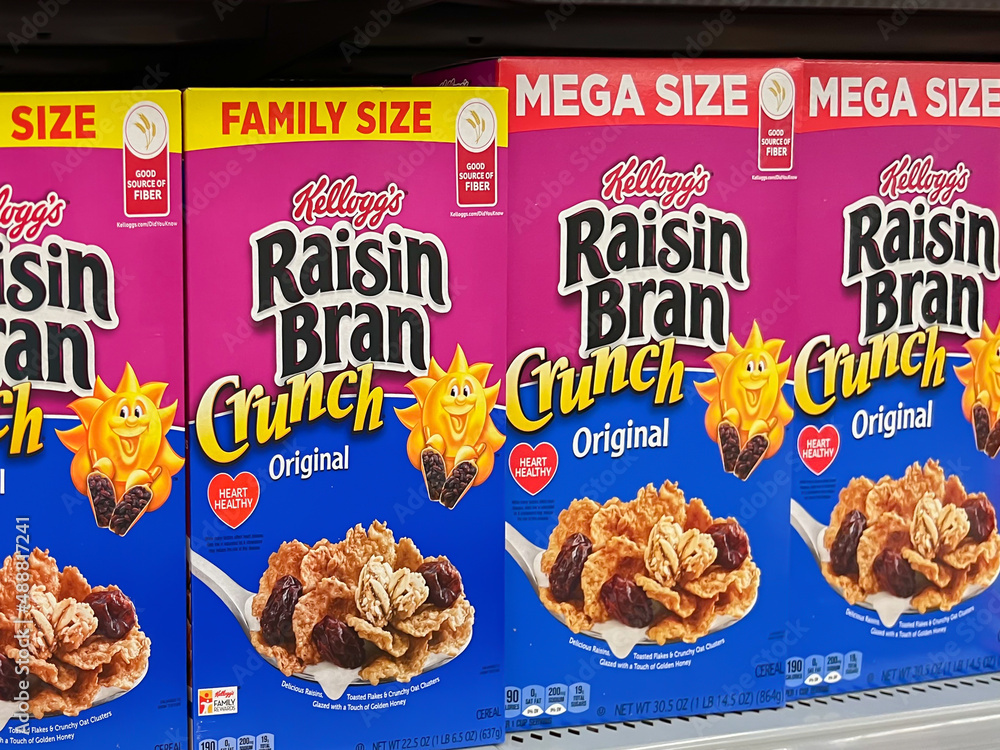 Orlando, Fl, USA January 25, USA Kelloggs Original Raisin Bran Crunch Breakfast Cereal 30.5