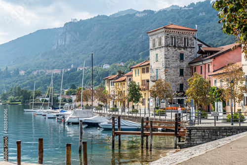 Canvas Print The beautiful promenade near the Lake Orta in Pella