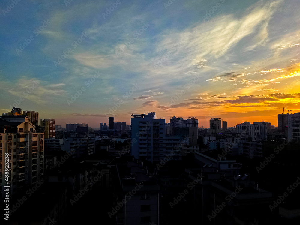 Fototapeta premium sunset over the city