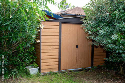garden shed with walls made of steel