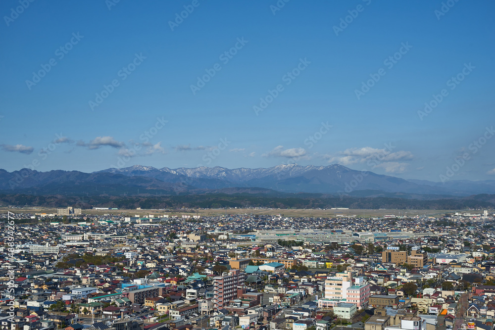 秋田県　秋田市土崎と大平山の景色
