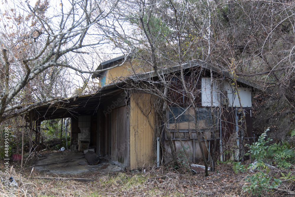 日本の岡山県笠岡市のとても古くて美しい建物 日本の岡山県笠岡市のとても古くて美しい建物
