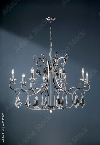 Classic chandelier with several lights, with crystal pendants 
