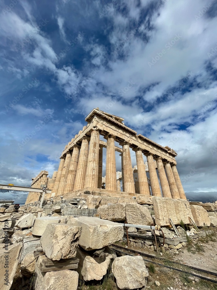 Obraz premium The Parthenon in the Acropolis of Athens