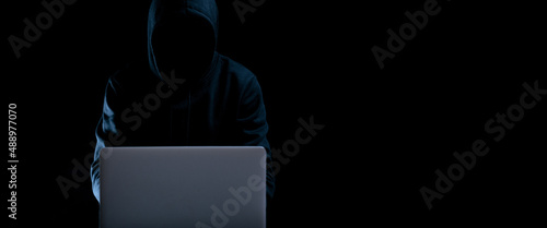Canvastavla Cyber attack hacker concept