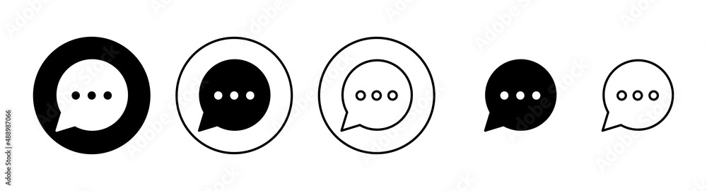 Fototapeta premium Chat icons set. speech bubble sign and symbol. comment icon. message