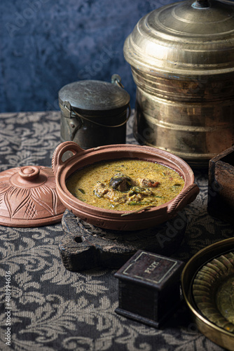 Lamb trotters curry