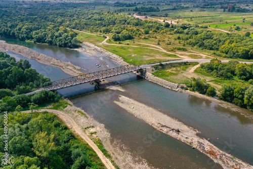 bridge across the river 