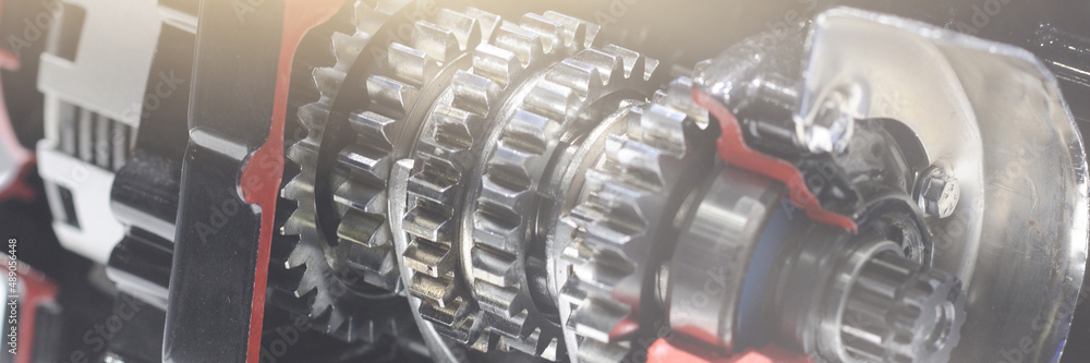 See the operation of the piston cylinder of the engine. Selective focus See the operation of the piston cylinder of the engine. Selective focus